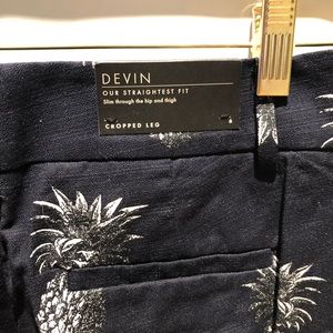 Ann Taylor NWT sz 6 Navy Pineapple Crop Pants